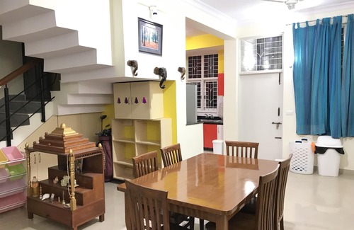 Bengaluru Villa | Cozy Neat Quiet Deluxe Villa-Stay near Bangalore Airport
