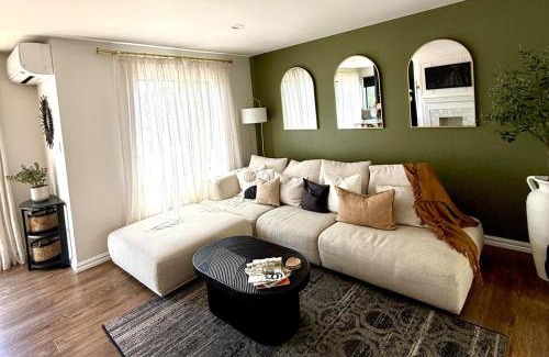 Edgeware Apartment | Cozy Nest On Manchester