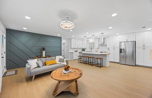 Smyrna House | Cozy, Newly Renovated 3BR/2 BA Smyrna Home - Truist Park & Roxy