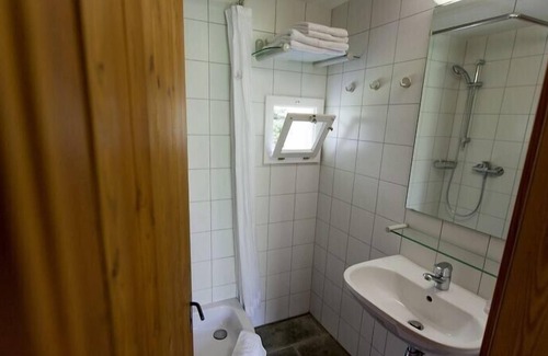 Teufenbach House | Cozy, newly renovated little farmhouse with a large garden