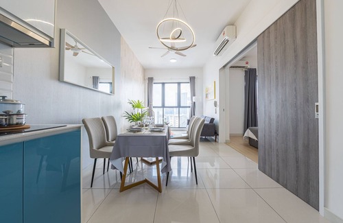 Maluri Apartment | Cozy Oasis near ikea KLCC Walk to MRT 100Mbpsn
