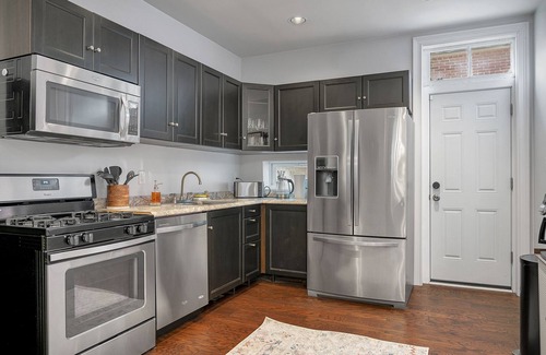 Bluff House | Cozy Pittsburgh Home with King Beds - short drive to all