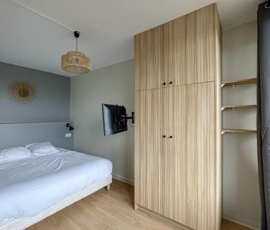 La Mulatiere Apartment | Cozy renovated apartment with cinema atmosphere and view