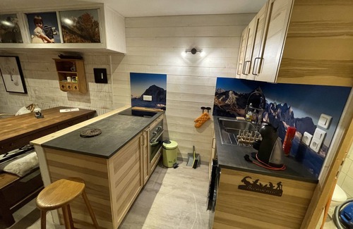 Forville Apartment | Cozy retreat just steps from the slopes