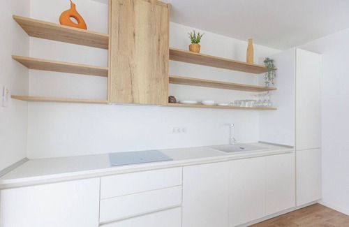 Corralejo Villa | Cozy retreat with outdoor hot tub, ideal for friends and families