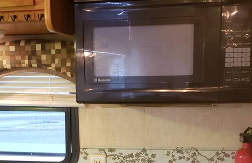 Carrizo Springs House | Cozy RV Living