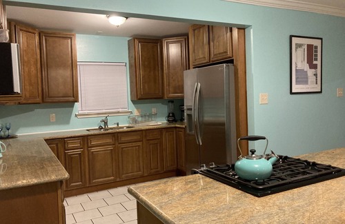 Fairgrounds House | Cozy single family house with all the comfortable amenity downtown New Orleans.