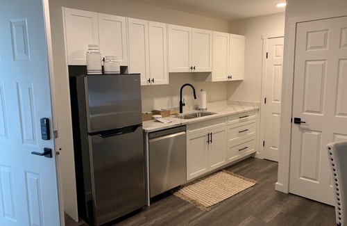 Regional District of Nanaimo Apartment | Cozy Studio Apartment in Qualicum BeachnAngels Inn Studio Apartment.