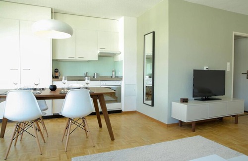 Hochschulen Apartment | Cozy studio in the city center (Art 13)