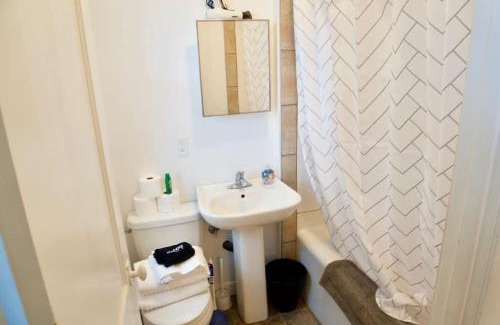 Moose Jaw Apartment | Cozy Studio Perfect for Business Travelers Downtown