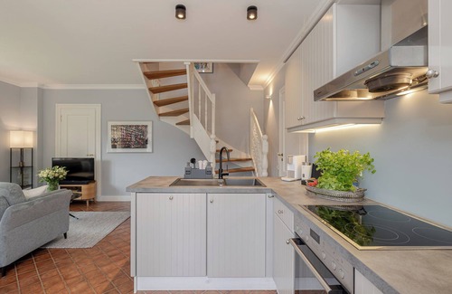 Archsum Apartment | Cozy thatched-roof vacation apartment "Likedeeler" on Sylt with terrace & parking space