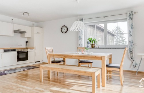 Riederau Apartment | Cozy vacation apartment in Bierdorf am Ammersee