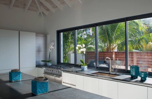 Grand Cul-de-Sac House | Cozy Villa Feyrouz with Pool, Wifi and Ocean View