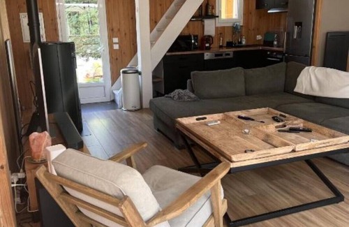 Le Porge Ski Chalet | Cozy-warm chalet by the sea with a great location. Switch off, feel good.
