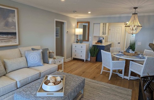 Portsmouth Cottage | Cozy Waterfront Home In Portsmouth