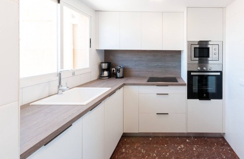 Grao de Gandia Apartment | Cozy with mediterranean style, a few meters from the beach. A/C and free wifi. Terrace with sea views