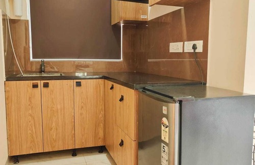 Gurugram Apartment | Cozy1BHKApartment with Kitchen Near Artemis/Fortis Hospital Gurgaon