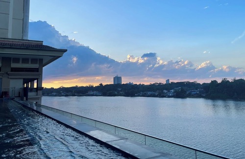 Kuching Apartment | Cozzzy Hut @ Riverine Diamond Kuching 10A