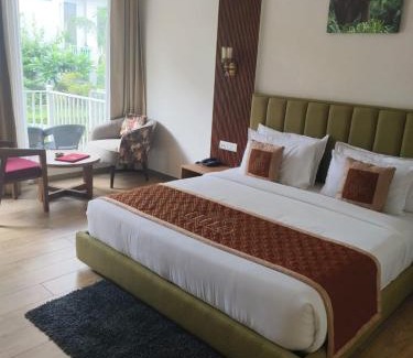 Kashipur Hotel | Creekwood Farmhouse Resort