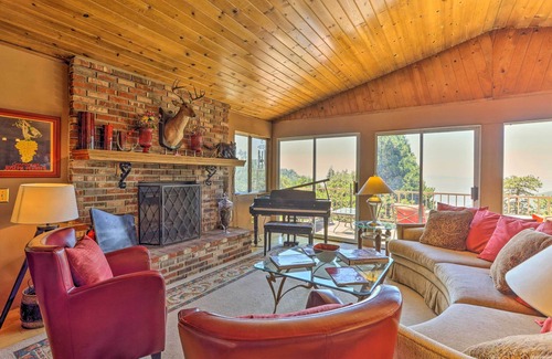 Cedarpines Park House | Crestline Area Escape w/ 3 Decks & Fire Pit!