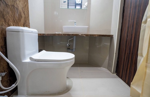 Peelamedu Bed & Breakfast | Cross Roads Inn