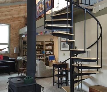 Waterbury House | Crossett Hill Lodge