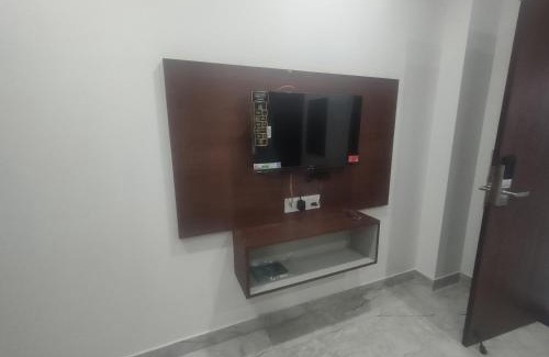 Dharwad Hotel | Crown Suites