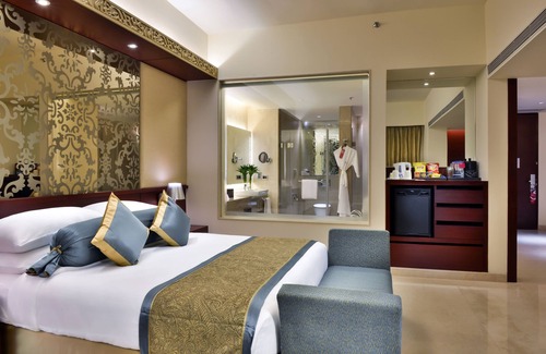 Prahlad Nagar Hotel | Crowne Plaza Ahmedabad City Centre by IHG