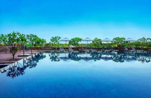 Prahlad Nagar Hotel | Crowne Plaza Ahmedabad City Centre by IHG