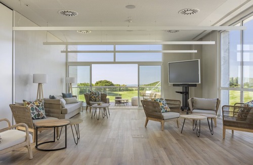 Costa de Caparica Hotel | Crowne Plaza Caparica Lisbon by IHG