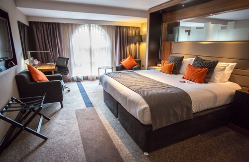 Seer Green Hotel | Crowne Plaza Gerrards Cross by IHG