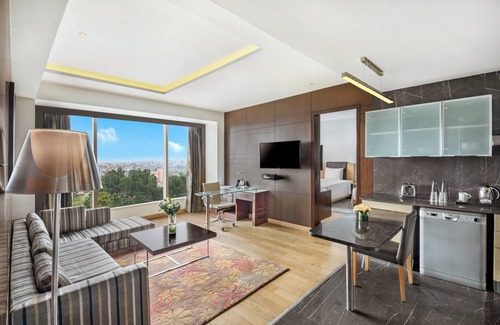 Greater Noida Hotel | Crowne Plaza Greater Noida by IHG