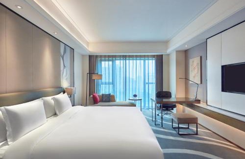 Jianggan Hotel | Crowne Plaza Hangzhou Qiantang - The subway can reach the West Lake scenic area as well as the airport and high-speed rail station, adjacent to Jinsha Lake and Longfor paradise walk