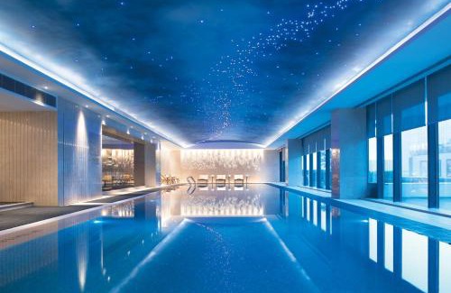 Jianggan Hotel | Crowne Plaza Hangzhou Qiantang - The subway can reach the West Lake scenic area as well as the airport and high-speed rail station, adjacent to Jinsha Lake and Longfor paradise walk