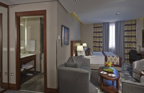 Umraniye Hotel | Crowne Plaza Istanbul - Oryapark by IHG