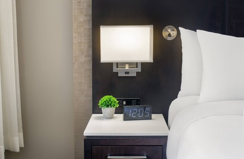 Kitchener Hotel | Crowne Plaza Kitchener-Waterloo by IHG