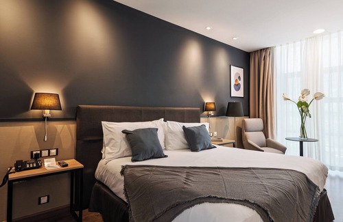 Rejas Hotel | Crowne Plaza Madrid Airport by IHG