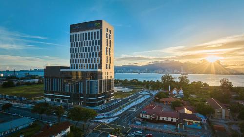 Butterworth Hotel | Crowne Plaza Penang Straits City by IHG