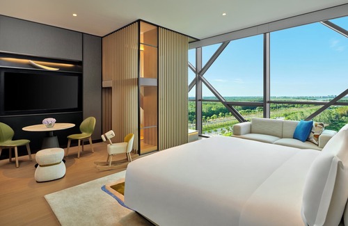 Downtown Shanghai Hotel | Crowne Plaza Shanghai Snow World by IHG