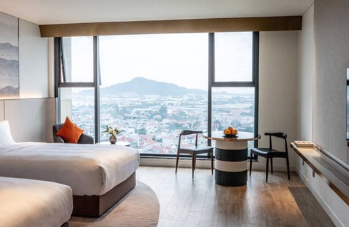 Vinh Yen Hotel | Crowne Plaza Vinh Yen City Centre by IHG