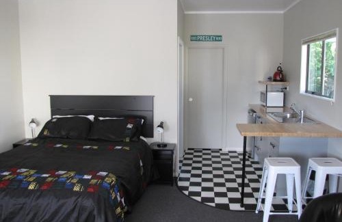Featherston Apartment | Cruz Inn