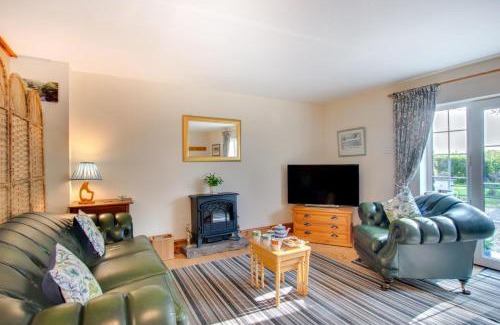 Mawr House | Crwcca Farm Cottage