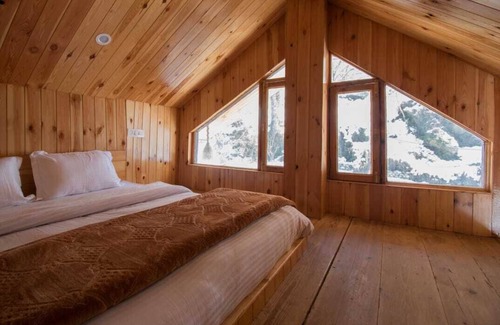 Jibhi House | Crystal Mountain Jibhi