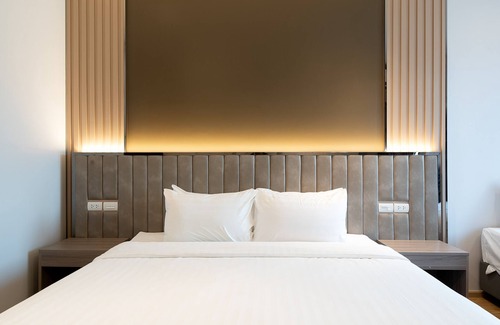 Srisa Chorakhe Noi Hotel | Crystal Srivaree Suvarnabhumi Hotel