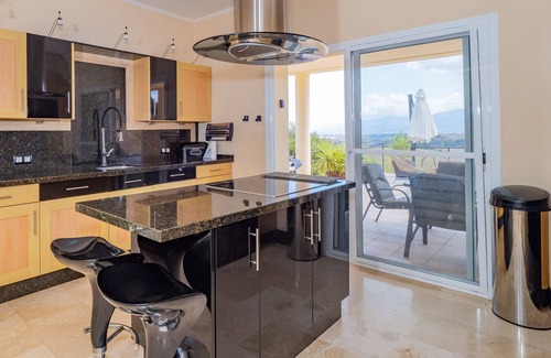 Cartama Cottage | Cubo's Casa Rural Vistabella Cartama /infinity pool /views