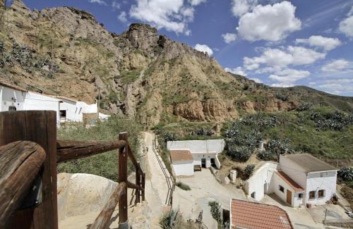 Gorafe House | Cueva Alcázar