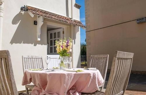 Calne House | Curzon House