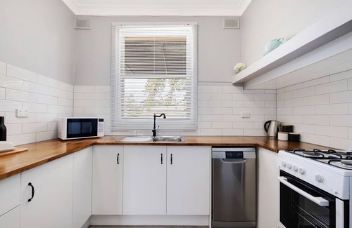 Murray Bridge House | Cute and Cosy - Events, Work or Getaways - Pets welcome