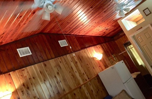 Timber Pond III Apartment | Cute, Quiet And Meticulously Kept. This Private Studio Is Close To Everything.