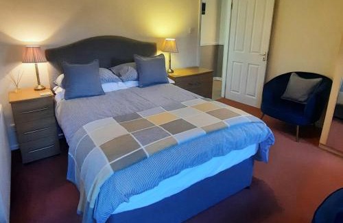 Abereiddy House | Cwmwdig Cwtch (3 minutes drive to Abereiddy bay!)